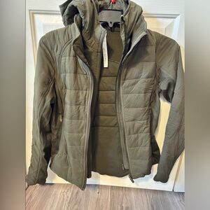 Lululemon another mile jacket size 8